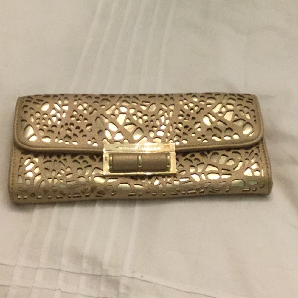 Gold clutch with gold chain
